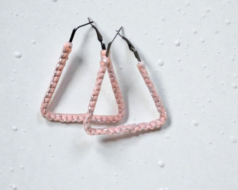 Peach Triangle Hoop – Macrame Twistedknot