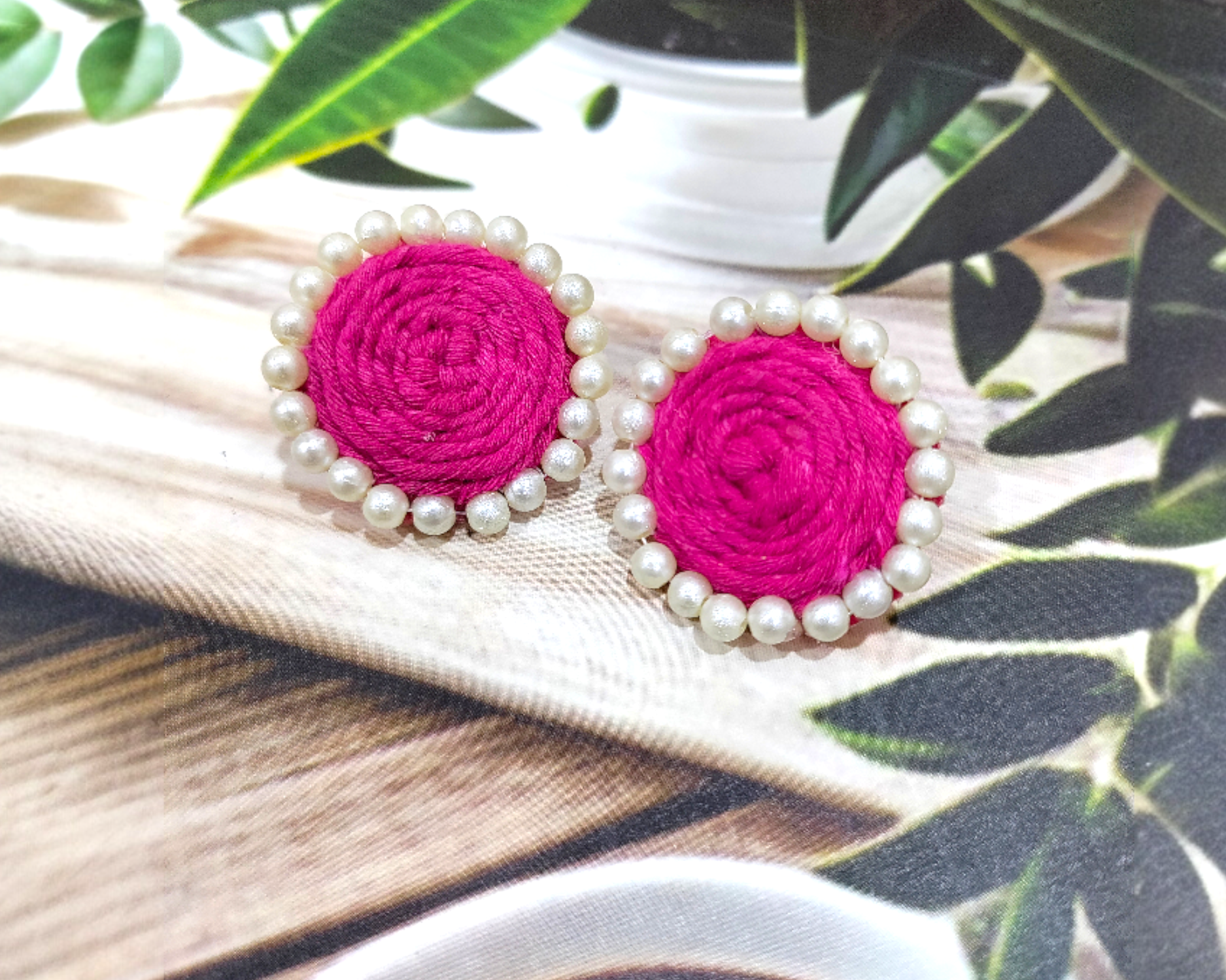 Pink Queen Stud – Macrame Twistedknot